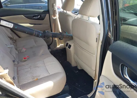 2017 Nissan Rogue Sv z USA, uszkodzony, nr VIN KNMAT2MV5HP593807